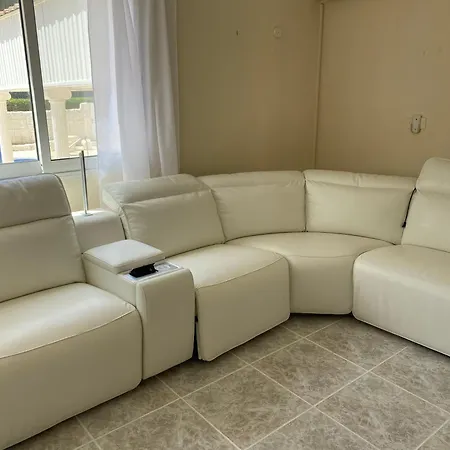 2bed Mesonette No136 Coral Bay