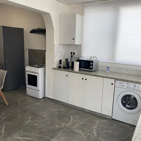 2 Bed Mesonette Coral Bay *