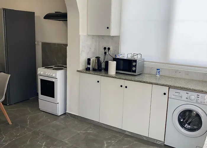 2 Bed Mesonette Coral Bay *