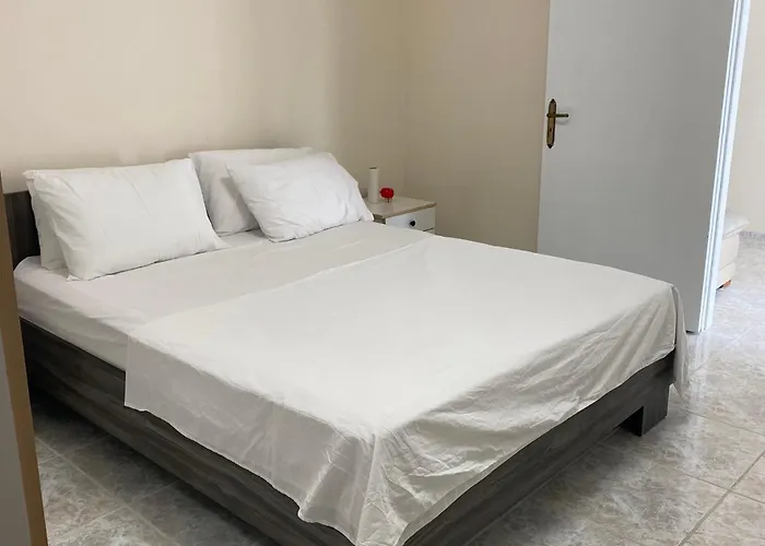 2 Bed Mesonette Coral Bay Appartamento *